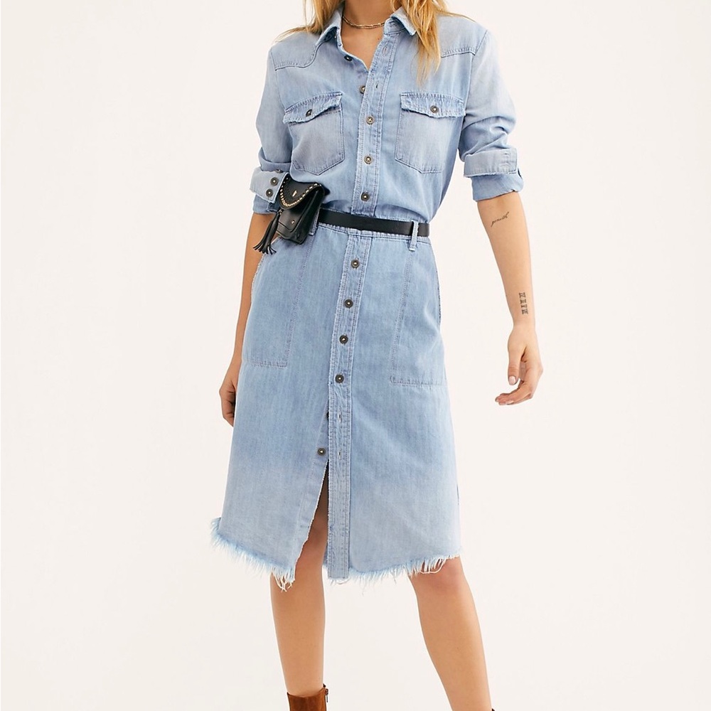 New with TagsFree People Long  Classic  Denim Shirt Faded Blue